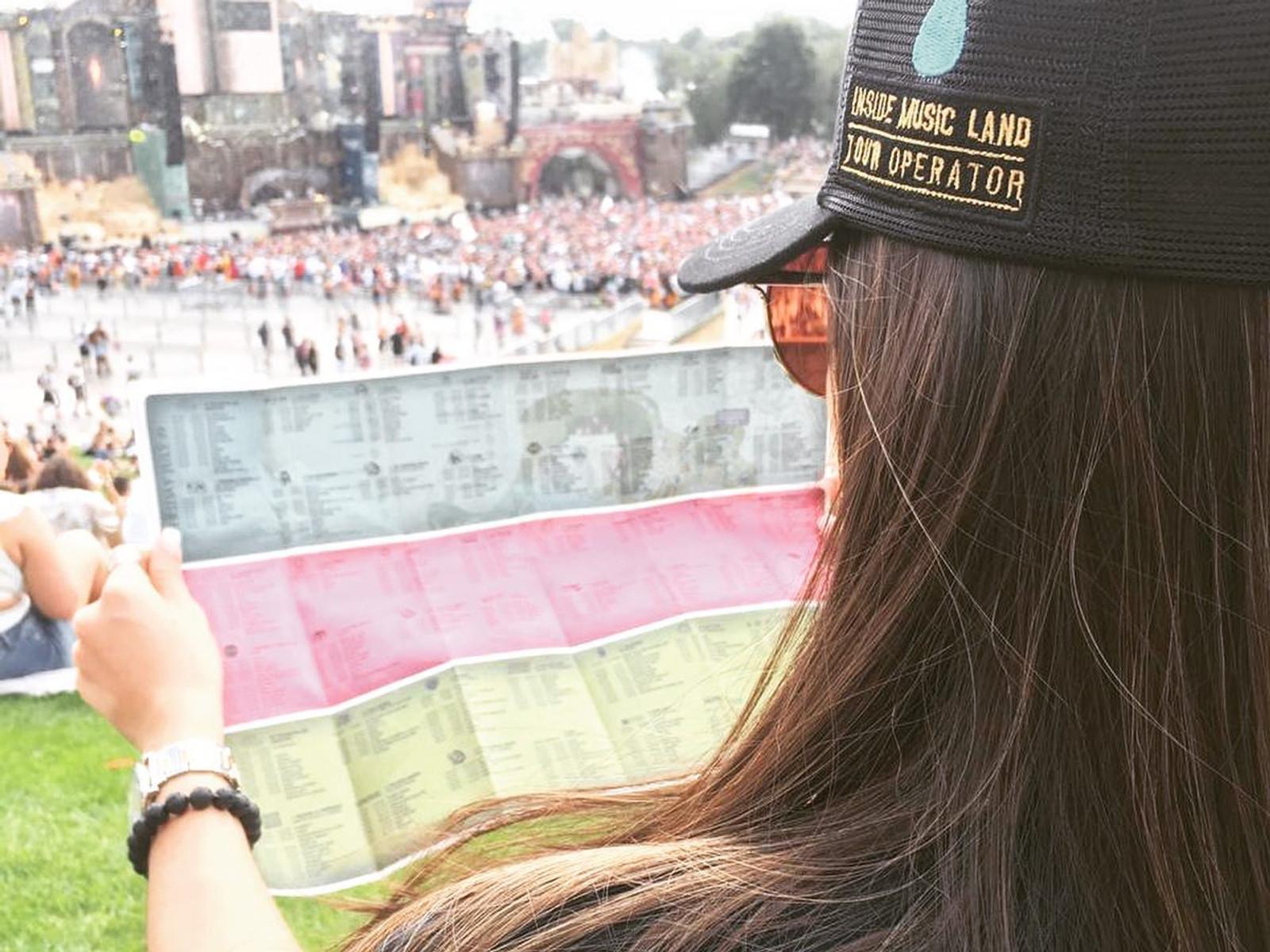 Viajantes Inside no Tomorrowland